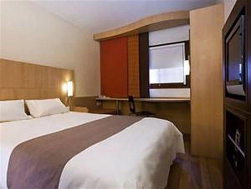 Ibis Santiago Estacion Central Екстериор снимка