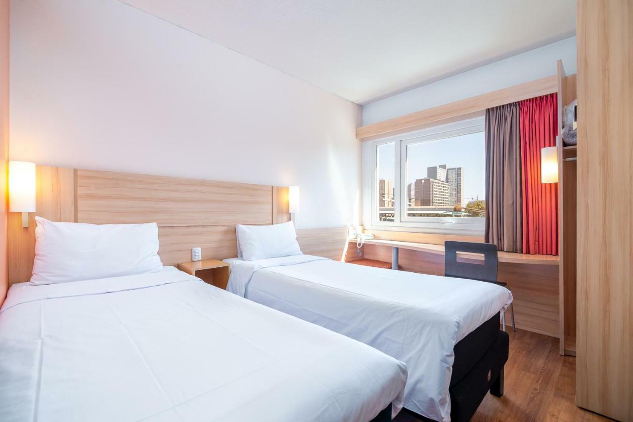 Ibis Santiago Estacion Central Екстериор снимка